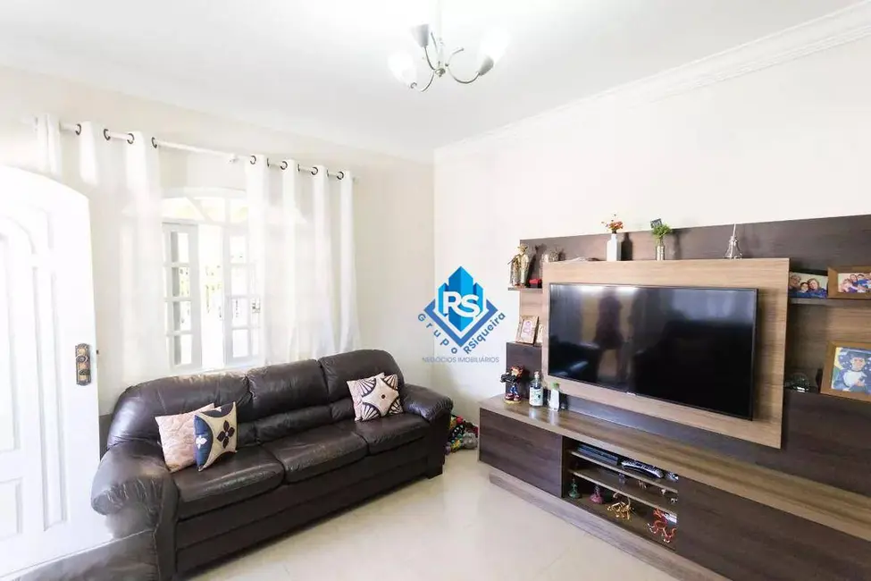 Sobrado com 4 quartos à venda, 163m2 em Sao Bernardo Do Campo - SP - imagem 2 Foto 2 de Sobrado com 4 quartos à venda, 163m2 em Sao Bernardo Do Campo - SP