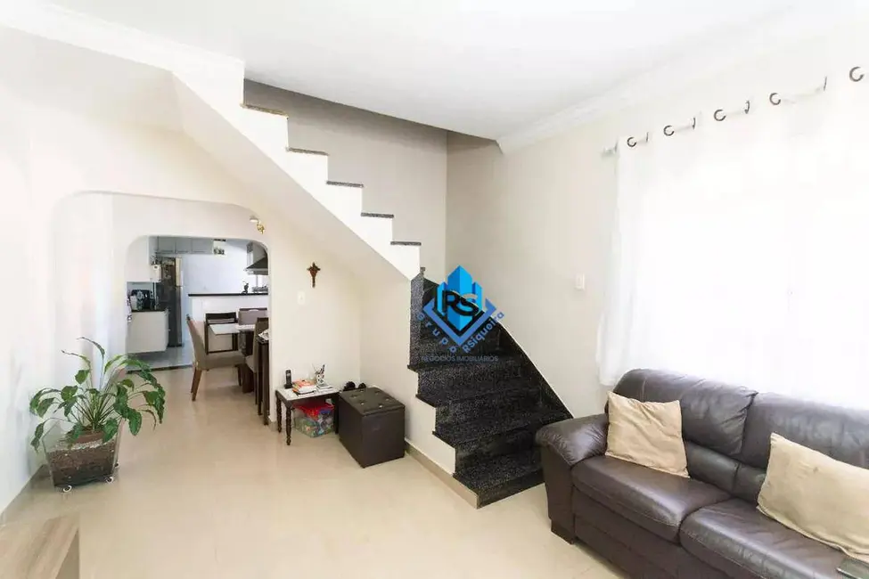 Sobrado com 4 quartos à venda, 163m2 em Sao Bernardo Do Campo - SP - imagem 3 Foto 3 de Sobrado com 4 quartos à venda, 163m2 em Sao Bernardo Do Campo - SP