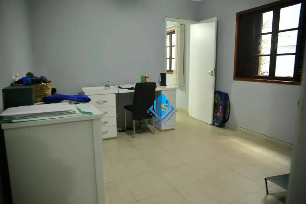 Foto 9 de Sobrado com 4 quartos para alugar, 230m2 em Sao Bernardo Do Campo - SP