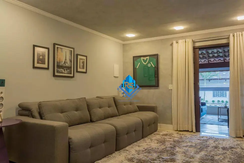 Sobrado com 4 quartos à venda, 139m2 em Sao Bernardo Do Campo - SP - imagem 2 Foto 2 de Sobrado com 4 quartos à venda, 139m2 em Sao Bernardo Do Campo - SP