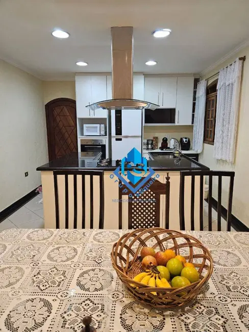 Foto 6 de Sobrado com 3 quartos à venda, 147m2 em Vila Pires, Santo Andre - SP