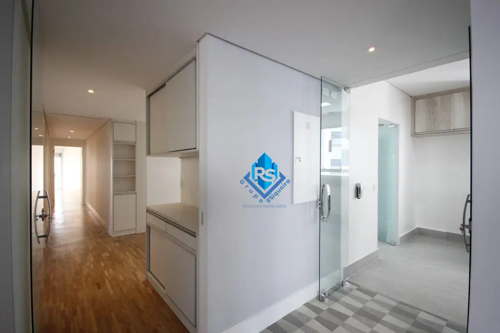 Apartamento com 3 quartos à venda e para alugar, 244m2 em Moema, São Paulo - SP - imagem 9 Foto 9 de Apartamento com 3 quartos à venda e para alugar, 244m2 em Moema, São Paulo - SP