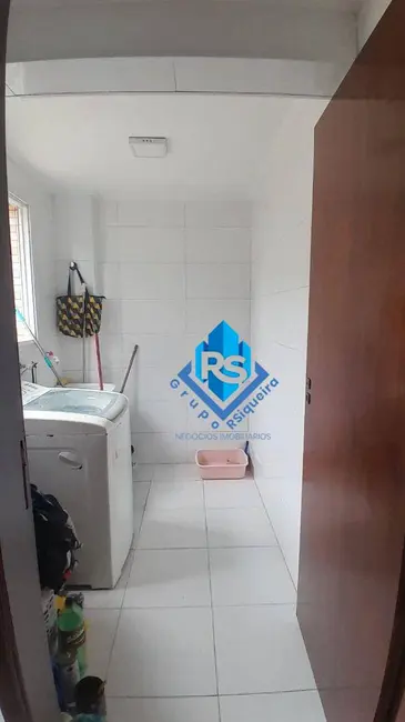 Foto 5 de Sobrado com 3 quartos à venda, 147m2 em Marapé, Santos - SP