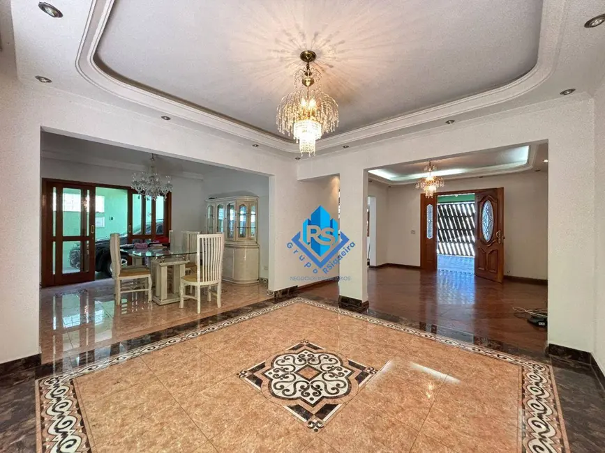 Sobrado com 3 quartos para alugar, 249m2 em Sao Bernardo Do Campo - SP - imagem 6 Foto 6 de Sobrado com 3 quartos para alugar, 249m2 em Sao Bernardo Do Campo - SP