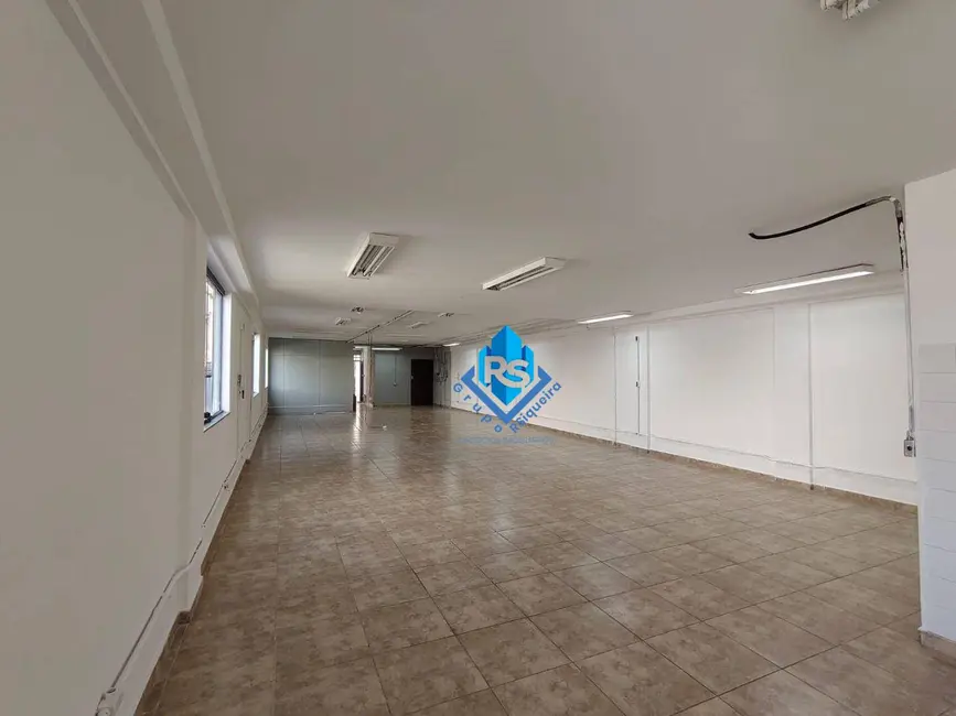 Sala Comercial para alugar, 380m2 em Vila Firmiano Pinto, São Paulo - SP - imagem 2 Foto 2 de Sala Comercial para alugar, 380m2 em Vila Firmiano Pinto, São Paulo - SP