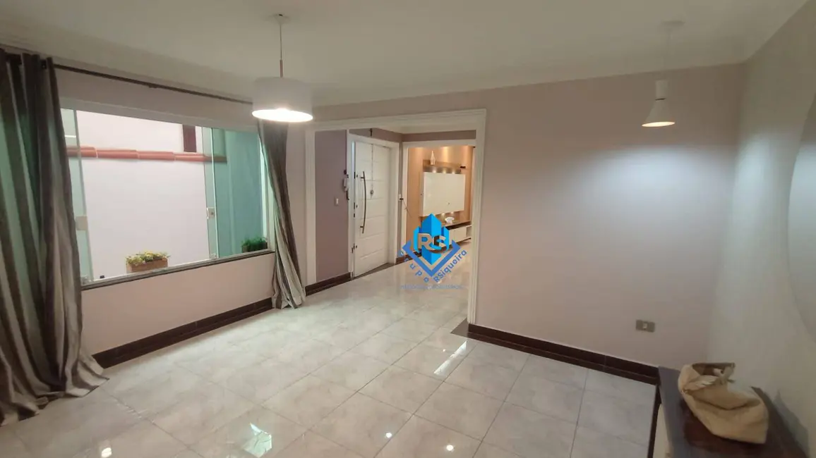 Foto 9 de Sobrado com 3 quartos à venda e para alugar, 210m2 em Sao Bernardo Do Campo - SP