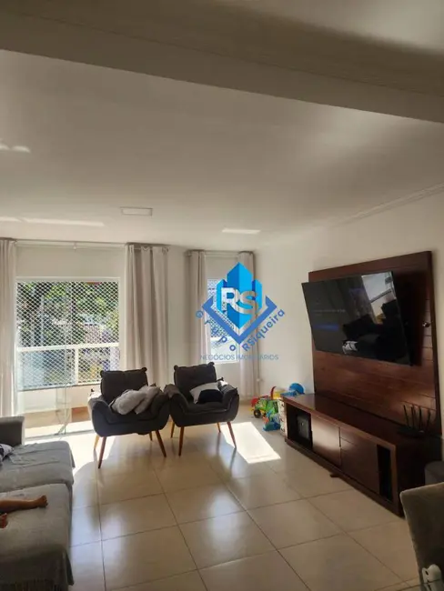 Foto 3 de Sobrado com 3 quartos à venda, 190m2 em Sao Bernardo Do Campo - SP