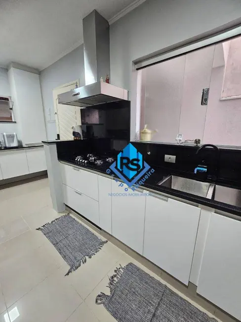 Foto 9 de Sobrado com 4 quartos à venda e para alugar, 250m2 em Dos Casa, Sao Bernardo Do Campo - SP