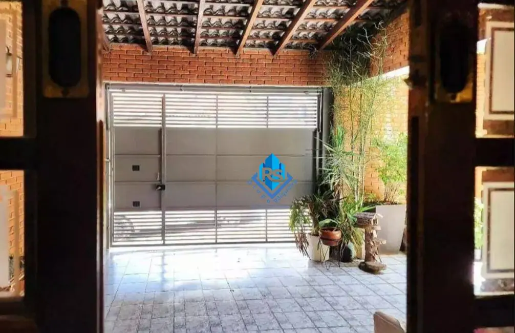 Sobrado com 3 quartos à venda, 152m2 em Sao Bernardo Do Campo - SP - imagem 2 Foto 2 de Sobrado com 3 quartos à venda, 152m2 em Sao Bernardo Do Campo - SP