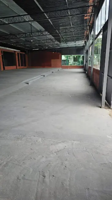 Armazém / Galpão à venda e para alugar, 521m2 em Enseada, Guaruja - SP - imagem 3 Foto 3 de Armazém / Galpão à venda e para alugar, 521m2 em Enseada, Guaruja - SP