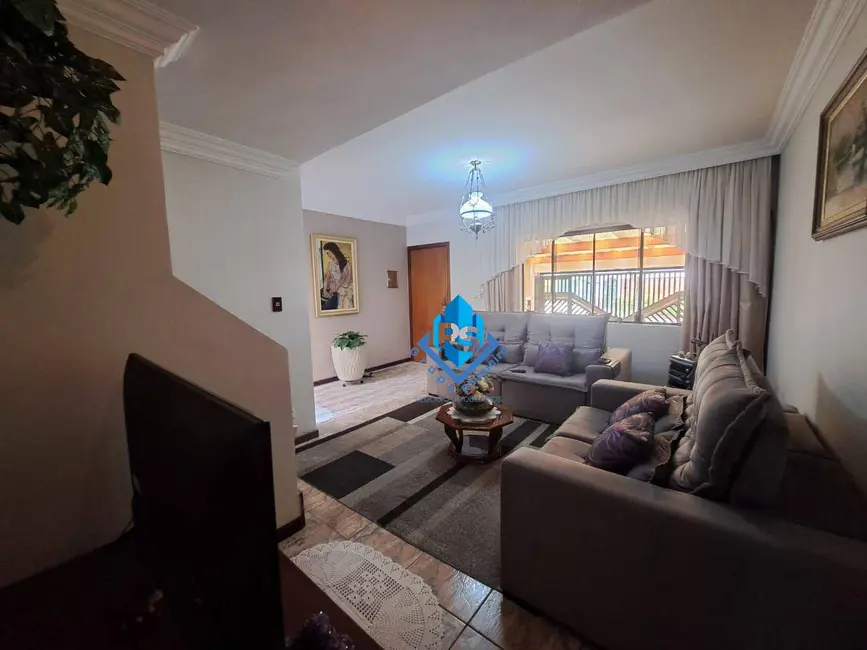 Foto 4 de Sobrado com 4 quartos para alugar, 104m2 em Santa Terezinha, Sao Bernardo Do Campo - SP