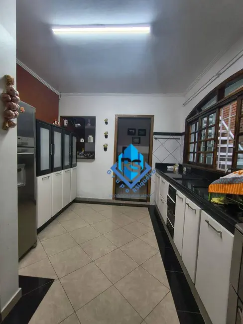 Foto 6 de Sobrado com 4 quartos à venda, 150m2 em Santa Terezinha, Sao Bernardo Do Campo - SP