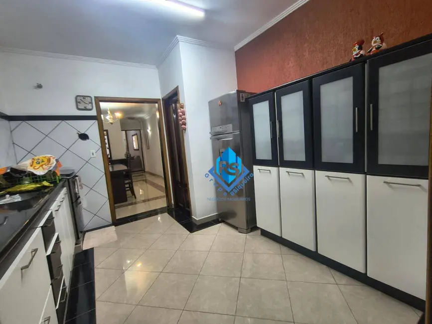 Foto 9 de Sobrado com 4 quartos à venda, 150m2 em Santa Terezinha, Sao Bernardo Do Campo - SP
