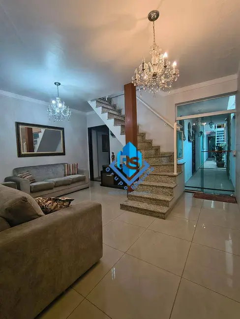 Foto 2 de Sobrado com 4 quartos à venda, 150m2 em Santa Terezinha, Sao Bernardo Do Campo - SP