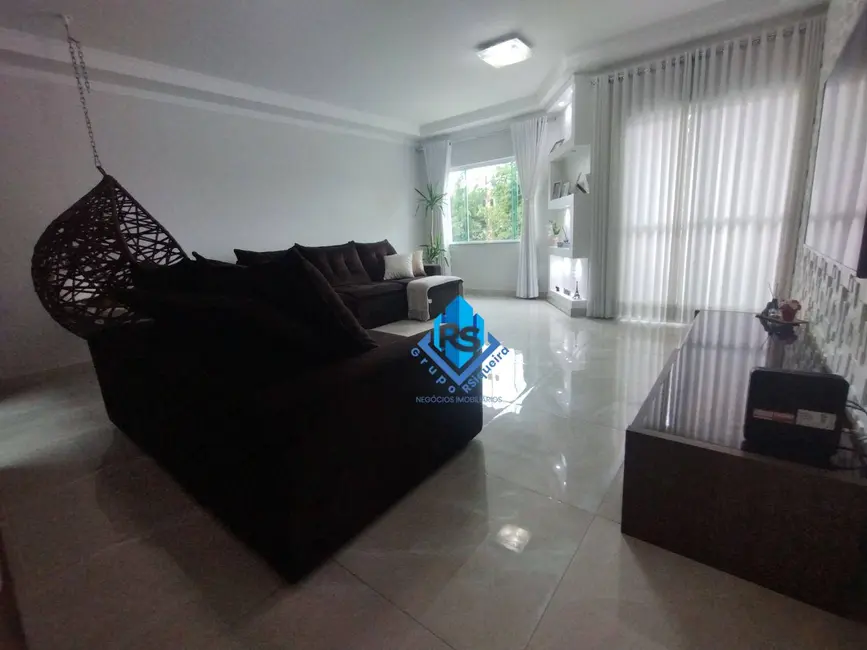 Sobrado com 3 quartos à venda, 136m2 em Sao Bernardo Do Campo - SP - imagem 5 Foto 5 de Sobrado com 3 quartos à venda, 136m2 em Sao Bernardo Do Campo - SP