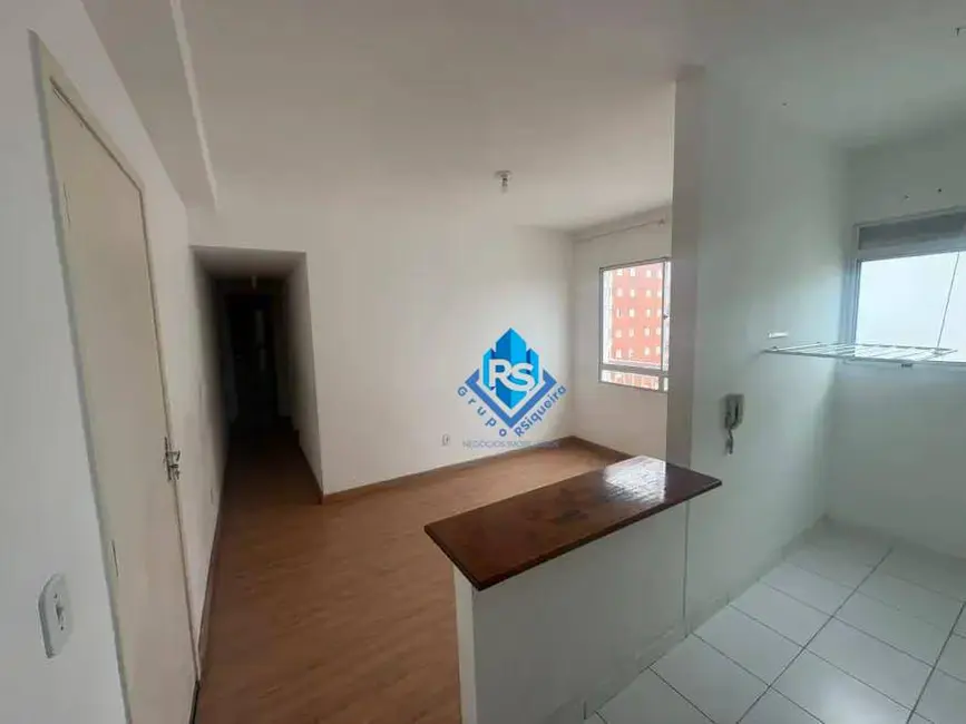 Foto 3 de Apartamento com 2 quartos à venda, 44m2 em Canhema, Diadema - SP