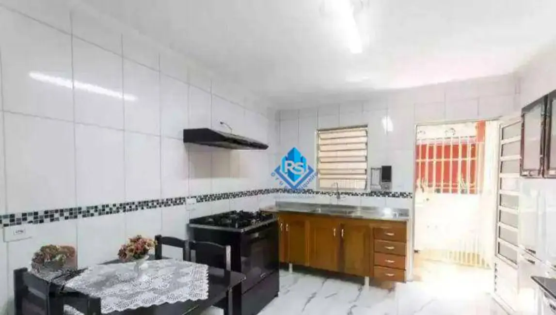 Foto 6 de Sobrado com 3 quartos para alugar, 150m2 em Taboão, Diadema - SP