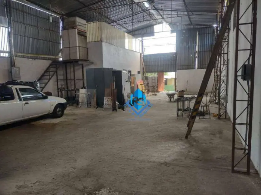 Foto 2 de Armazém / Galpão à venda, 800m2 em Vila Humaitá, Santo Andre - SP