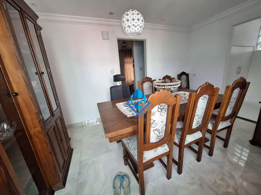 Foto 4 de Sobrado com 3 quartos à venda, 193m2 em Santa Terezinha, Sao Bernardo Do Campo - SP