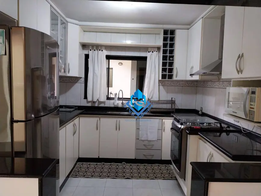 Foto 5 de Sobrado com 4 quartos à venda, 200m2 em Jardim Las Vegas, Santo Andre - SP