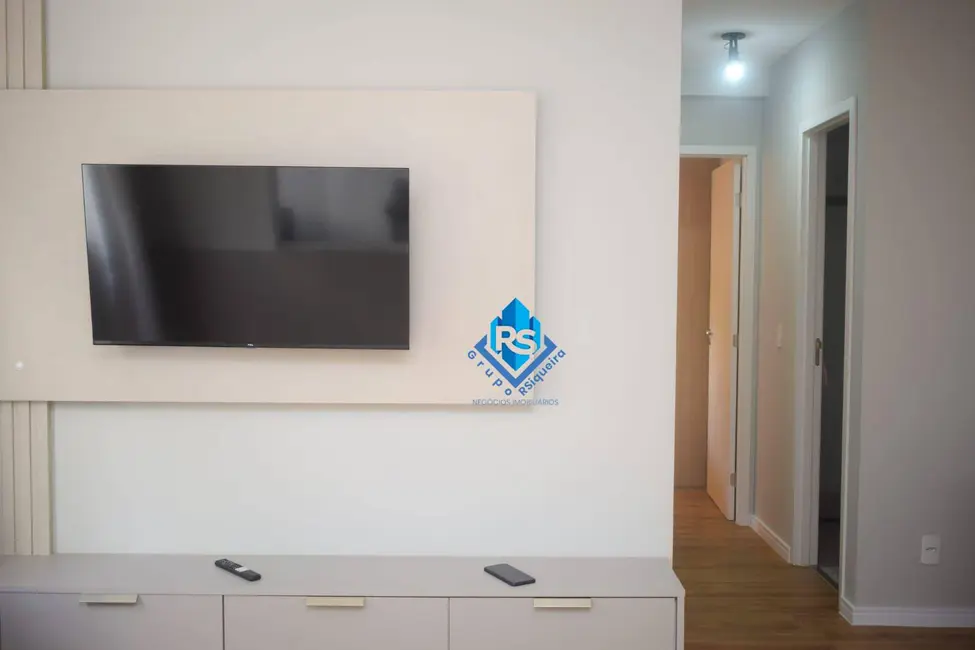 Foto 2 de Apartamento com 2 quartos para alugar, 50m2 em Centro, Diadema - SP