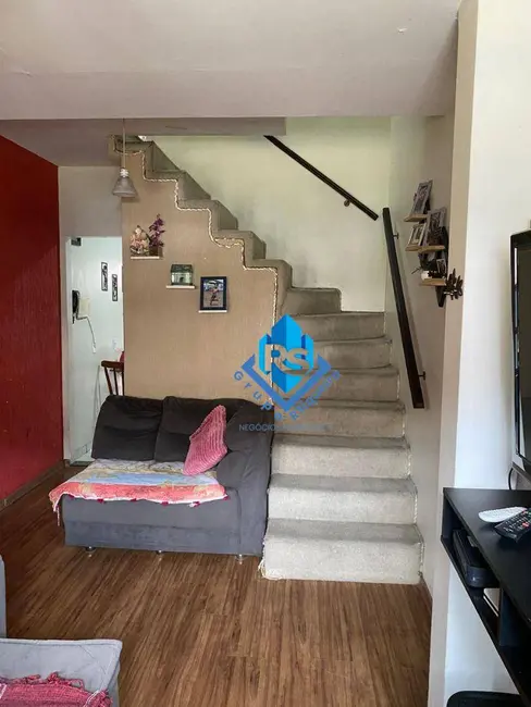 Sobrado com 2 quartos à venda, 82m2 em Nova Petrópolis, Sao Bernardo Do Campo - SP - imagem 2 Foto 2 de Sobrado com 2 quartos à venda, 82m2 em Nova Petrópolis, Sao Bernardo Do Campo - SP