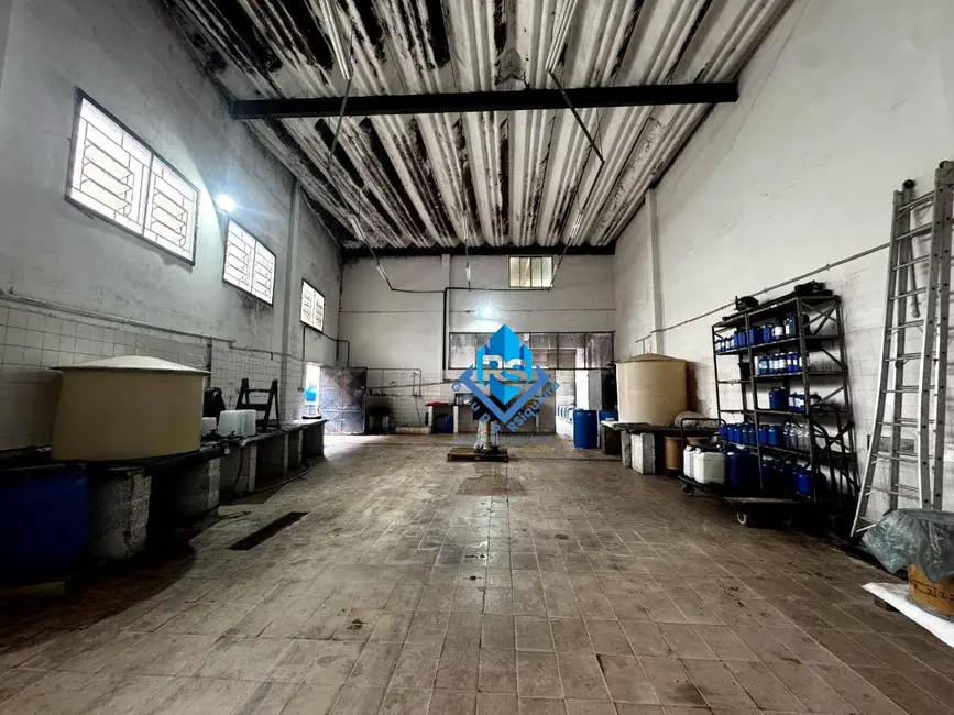 Foto 9 de Armazém / Galpão à venda e para alugar, 369m2 em Canhema, Diadema - SP