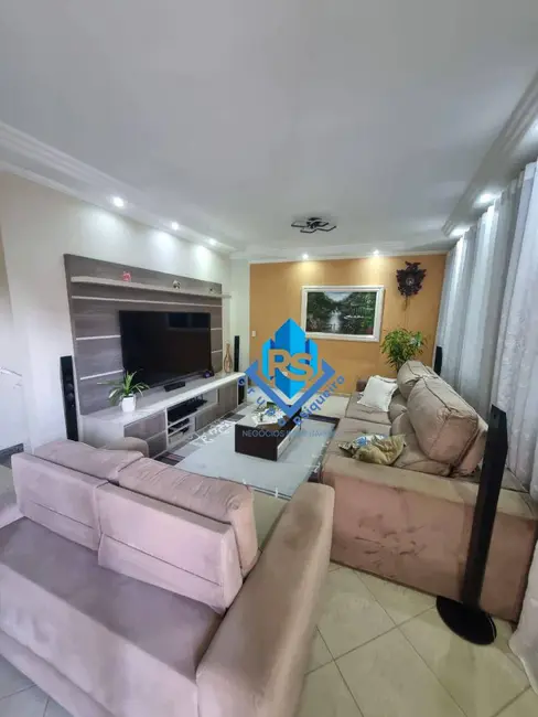 Foto 1 de Sobrado com 3 quartos à venda, 194m2 em Sao Bernardo Do Campo - SP