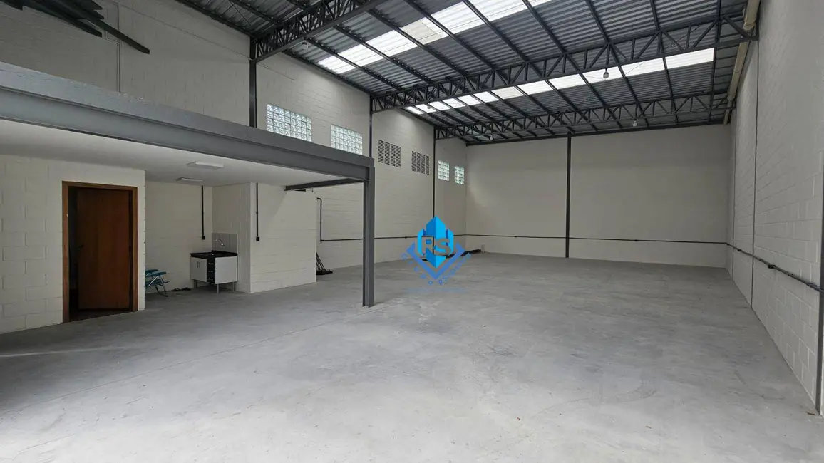 Foto 3 de Armazém / Galpão para alugar, 205m2 em Taboão, Diadema - SP