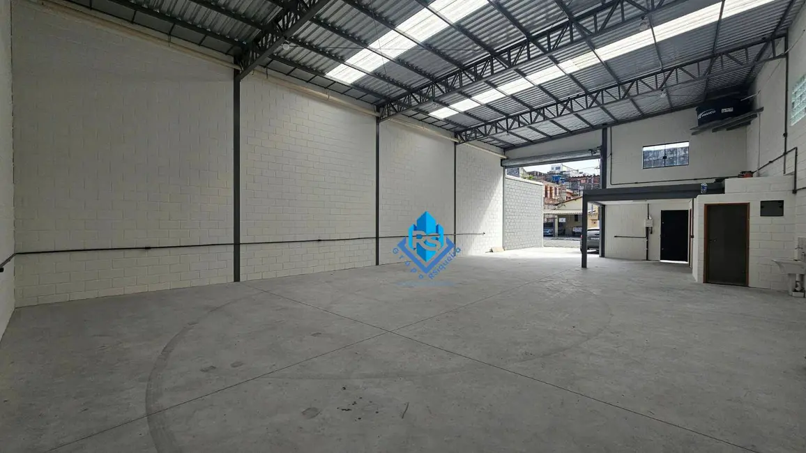 Foto 8 de Armazém / Galpão para alugar, 205m2 em Taboão, Diadema - SP