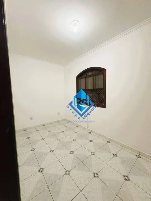 Foto 8 de Sobrado com 3 quartos à venda e para alugar, 125m2 em Vila Scarpelli, Santo Andre - SP