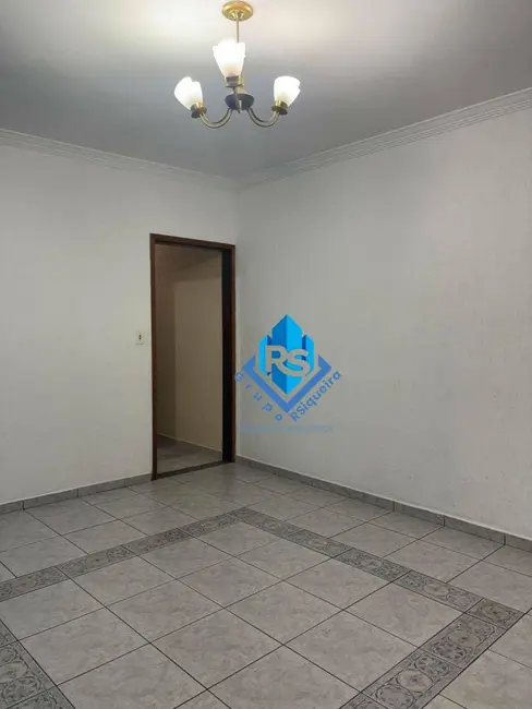 Foto 3 de Sobrado com 3 quartos à venda e para alugar, 125m2 em Vila Scarpelli, Santo Andre - SP