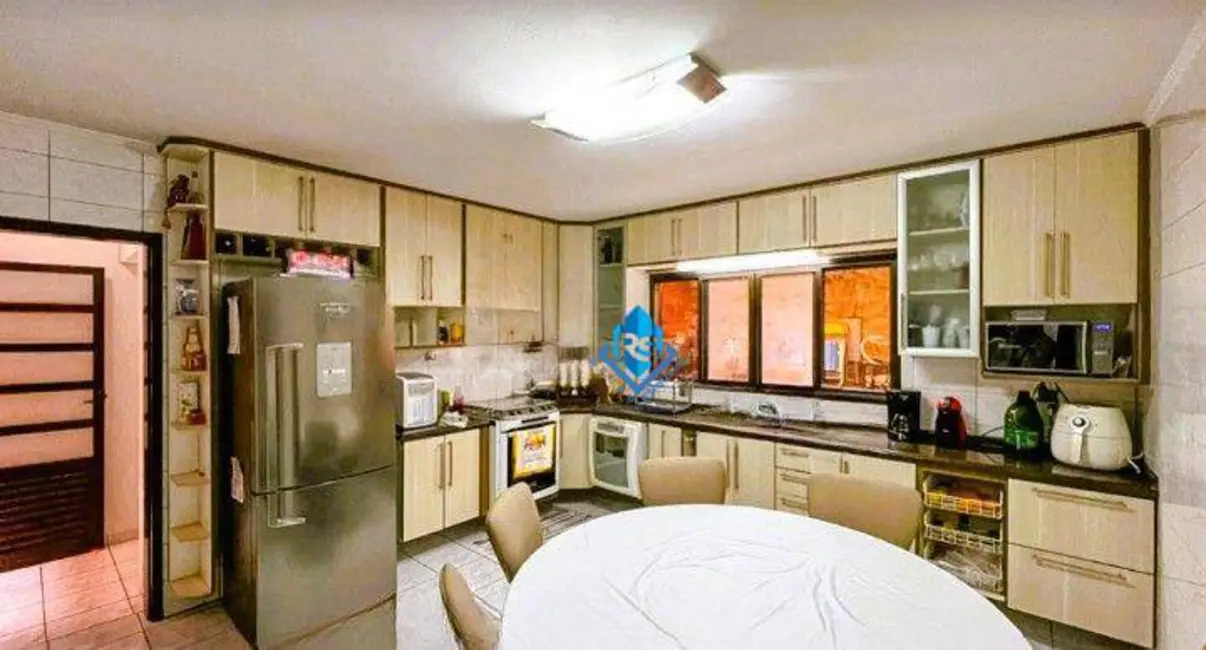 Foto 5 de Sobrado com 4 quartos à venda, 200m2 em Vila Floresta, Santo Andre - SP