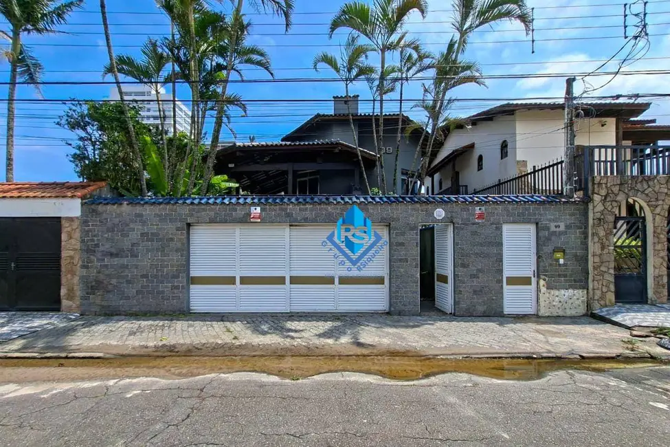 Foto 1 de Casa com 3 quartos à venda, 300m2 em Praia Grande - SP