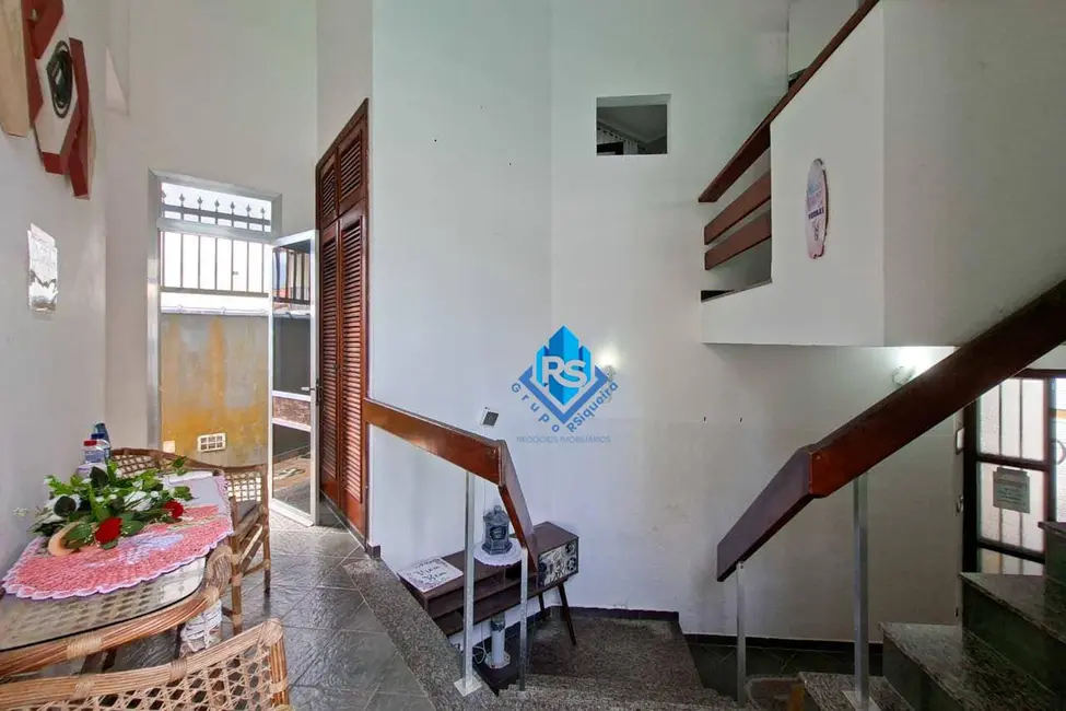 Foto 9 de Casa com 3 quartos à venda, 300m2 em Praia Grande - SP