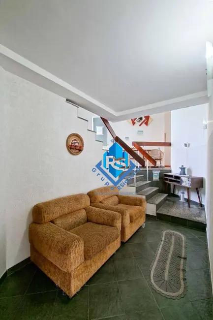 Foto 3 de Casa com 3 quartos à venda, 300m2 em Praia Grande - SP