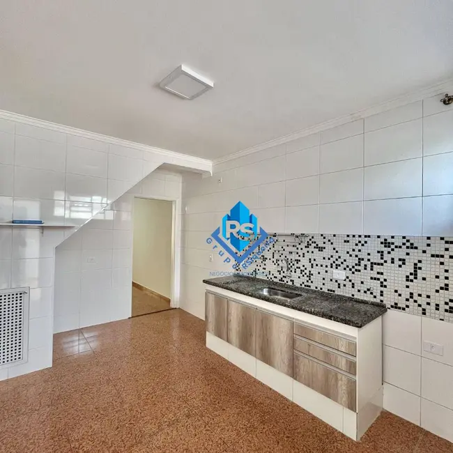 Sobrado com 2 quartos para alugar, 97m2 em Santa Terezinha, Sao Bernardo Do Campo - SP - imagem 5 Foto 5 de Sobrado com 2 quartos para alugar, 97m2 em Santa Terezinha, Sao Bernardo Do Campo - SP