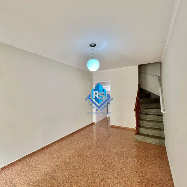 Sobrado com 2 quartos para alugar, 97m2 em Santa Terezinha, Sao Bernardo Do Campo - SP - imagem 2 Foto 2 de Sobrado com 2 quartos para alugar, 97m2 em Santa Terezinha, Sao Bernardo Do Campo - SP