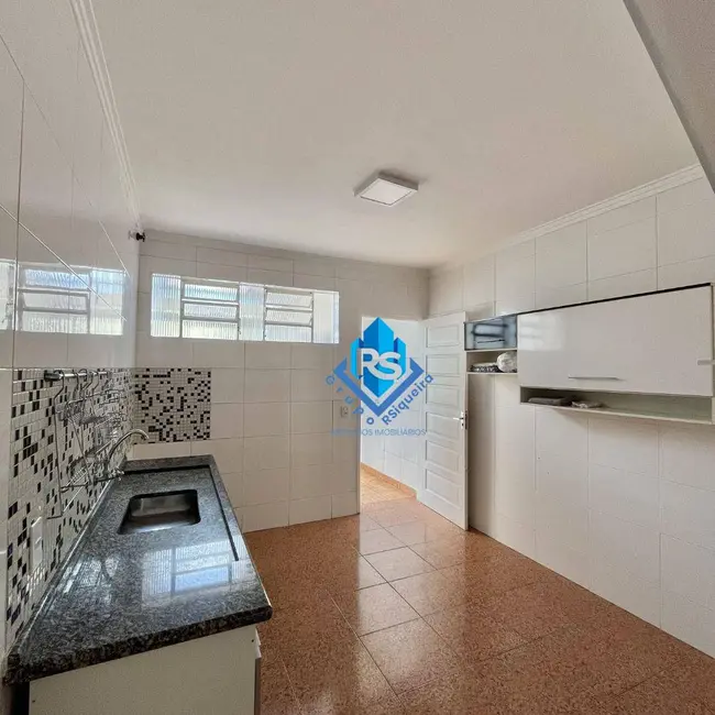 Sobrado com 2 quartos para alugar, 97m2 em Santa Terezinha, Sao Bernardo Do Campo - SP - imagem 4 Foto 4 de Sobrado com 2 quartos para alugar, 97m2 em Santa Terezinha, Sao Bernardo Do Campo - SP