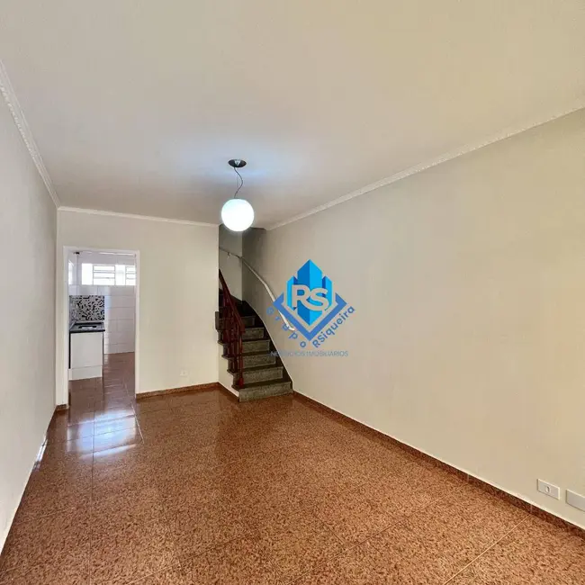 Sobrado com 2 quartos para alugar, 97m2 em Santa Terezinha, Sao Bernardo Do Campo - SP - imagem 3 Foto 3 de Sobrado com 2 quartos para alugar, 97m2 em Santa Terezinha, Sao Bernardo Do Campo - SP