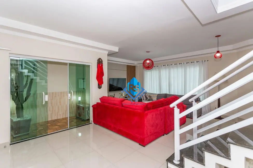 Sobrado com 3 quartos à venda, 280m2 em Vila Lusitânia, Sao Bernardo Do Campo - SP - imagem 2 Foto 2 de Sobrado com 3 quartos à venda, 280m2 em Vila Lusitânia, Sao Bernardo Do Campo - SP