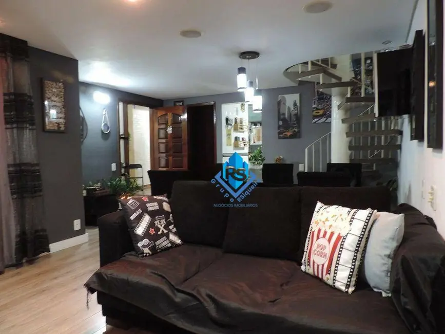 Sobrado com 3 quartos à venda, 102m2 em Assunção, Sao Bernardo Do Campo - SP - imagem 3 Foto 3 de Sobrado com 3 quartos à venda, 102m2 em Assunção, Sao Bernardo Do Campo - SP