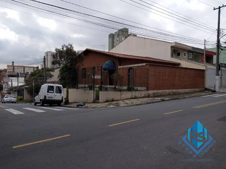 Casa com 3 quartos para alugar, 300m2 em Sao Bernardo Do Campo - SP - imagem 1 Foto 1 de Casa com 3 quartos para alugar, 300m2 em Sao Bernardo Do Campo - SP