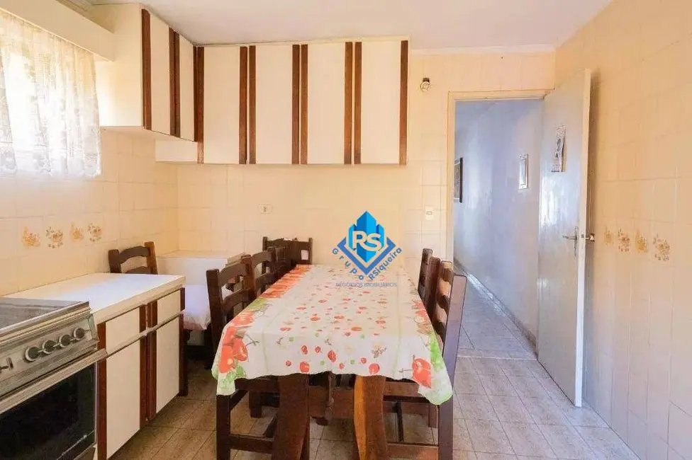 Sobrado com 3 quartos para alugar, 145m2 em Santa Terezinha, Sao Bernardo Do Campo - SP - imagem 4 Foto 4 de Sobrado com 3 quartos para alugar, 145m2 em Santa Terezinha, Sao Bernardo Do Campo - SP