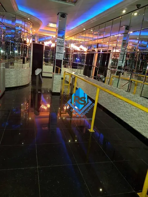 Foto 3 de Armazém / Galpão à venda e para alugar, 880m2 em Centro, Santo Andre - SP