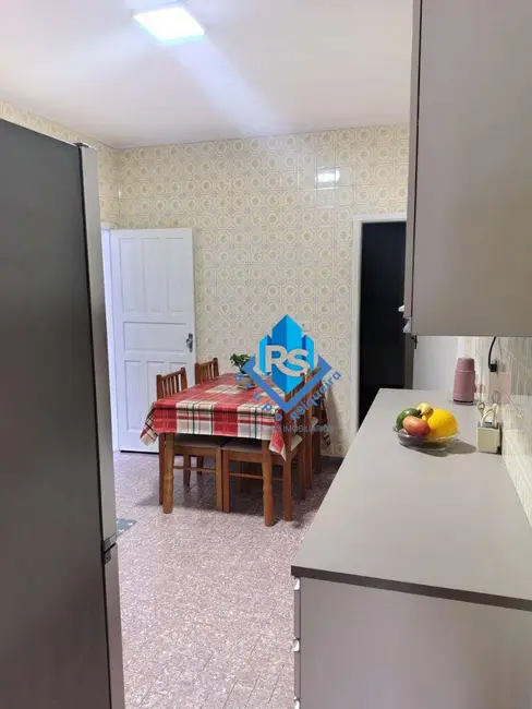 Sobrado com 2 quartos à venda, 125m2 em Jardim Brasília, Sao Bernardo Do Campo - SP - imagem 3 Foto 3 de Sobrado com 2 quartos à venda, 125m2 em Jardim Brasília, Sao Bernardo Do Campo - SP