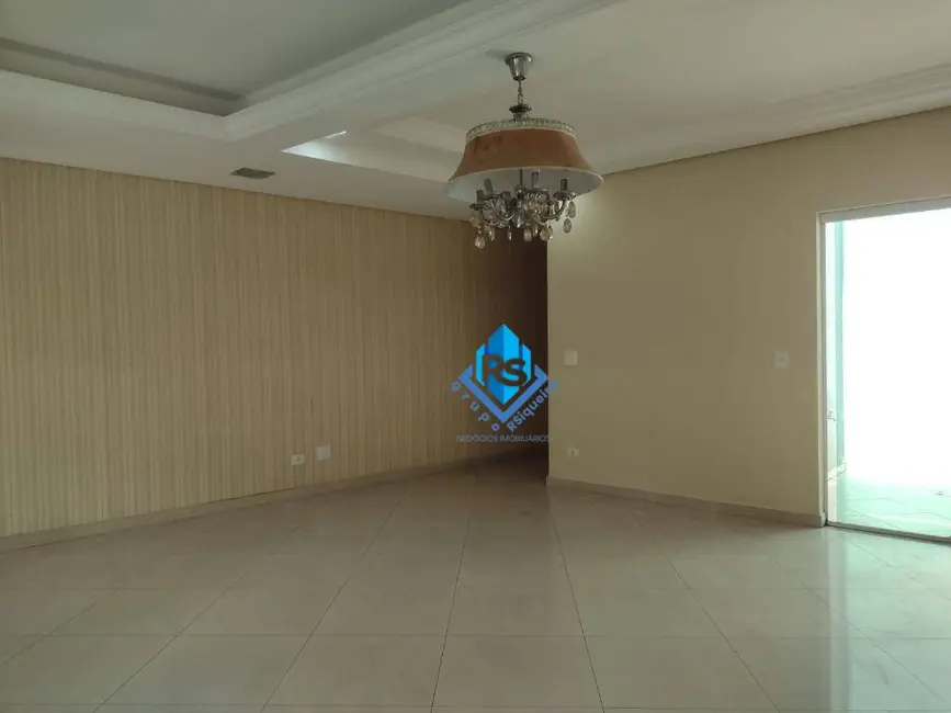 Sobrado com 3 quartos à venda, 250m2 em Vila Gonçalves, Sao Bernardo Do Campo - SP - imagem 4 Foto 4 de Sobrado com 3 quartos à venda, 250m2 em Vila Gonçalves, Sao Bernardo Do Campo - SP
