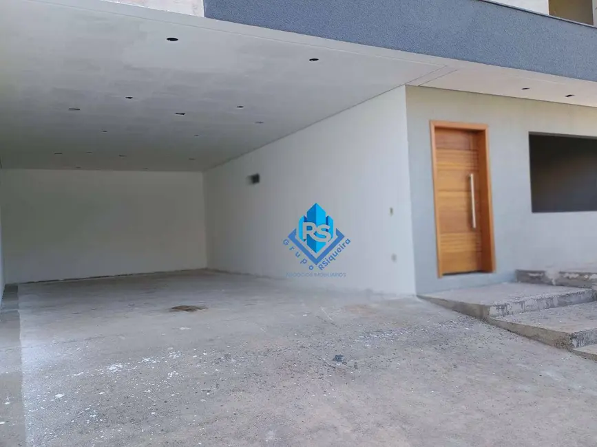 Sobrado com 4 quartos à venda, 331m2 em Parque dos Pássaros, Sao Bernardo Do Campo - SP - imagem 5 Foto 5 de Sobrado com 4 quartos à venda, 331m2 em Parque dos Pássaros, Sao Bernardo Do Campo - SP