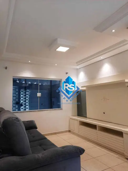 Casa com 3 quartos à venda e para alugar, 135m2 em Parque Oratório, Santo Andre - SP - imagem 3 Foto 3 de Casa com 3 quartos à venda e para alugar, 135m2 em Parque Oratório, Santo Andre - SP