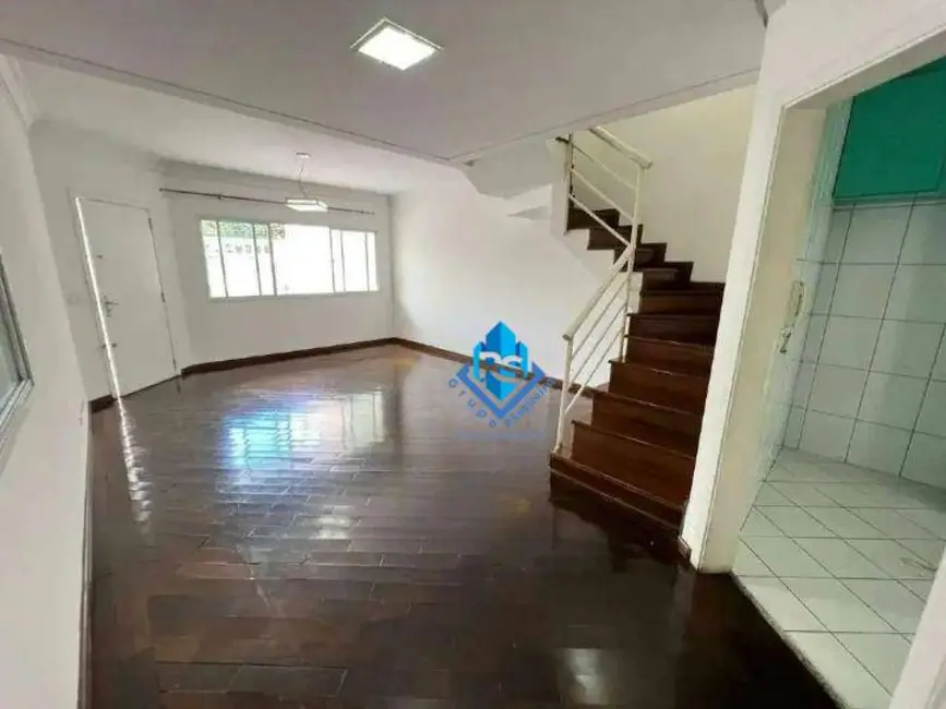 Foto 2 de Sobrado com 4 quartos para alugar, 125m2 em Sao Bernardo Do Campo - SP